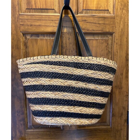 Universal Threads Bucket Bag Wicker Straw Black Stripe Practical Versatile Tote - Picture 2 of 11